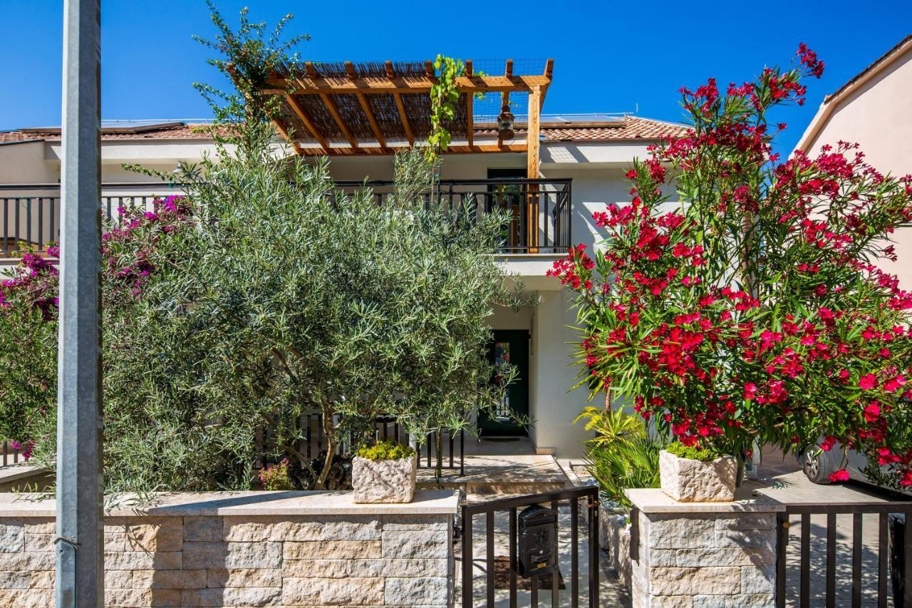 Apartment Gracija Trpanj Esterno foto