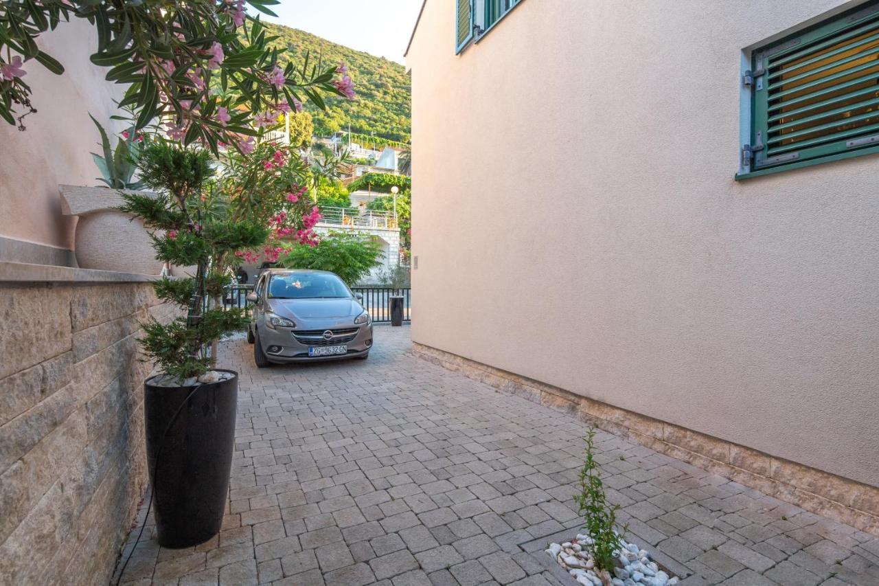 Apartment Gracija Trpanj Esterno foto